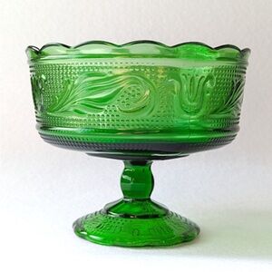 E.O. Brody Co. Cleveland Ohio green glass case VINTAGE